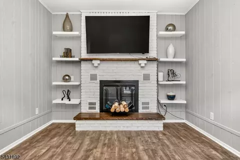 25 State St, Clark, NJ 07066 photo 6