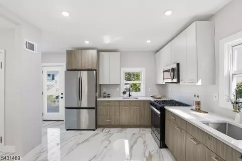 Kitchen - 1439 Compton Ter, Hillside, NJ 07205 photo 2 of 2