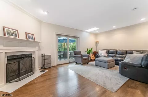 Living - 706 Park Pl, Springfield, NJ 07081 photo 1 of 1