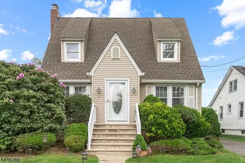 9 Saint Charles Ave, West Caldwell, NJ 07006