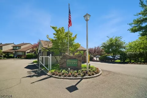 250 Ridgedale Ave D3 #3, Florham Park, NJ 07932