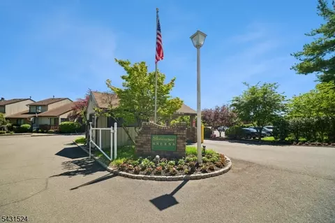 250 Ridgedale Ave D3 #3, Florham Park, NJ 07932