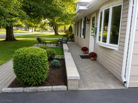 53 Harry Rd, Bridgewater, NJ 08807