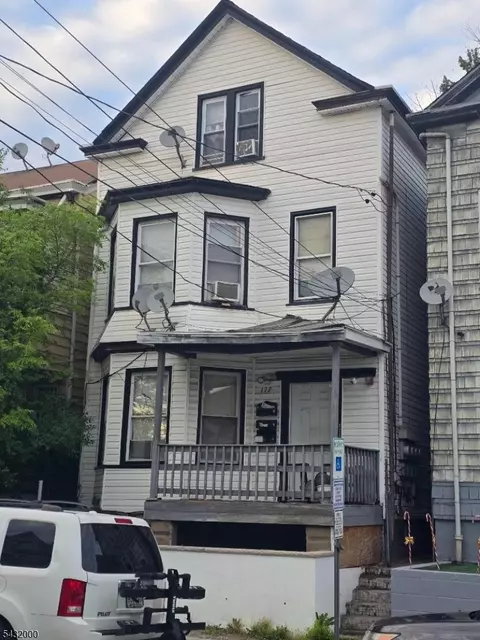172 Jasper St, Paterson, NJ 07522