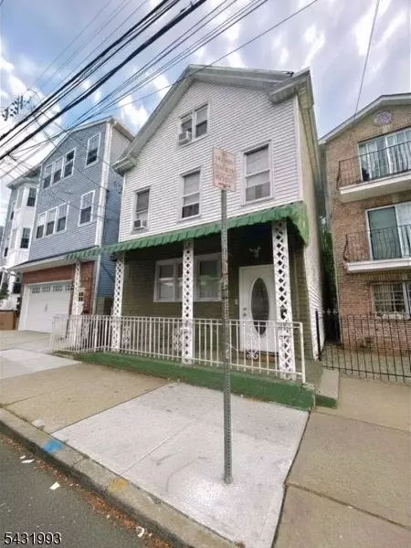 224 12th Ave, Newark, NJ 07107