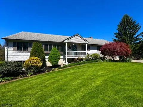 600 County Road 565, Augusta, NJ 07822