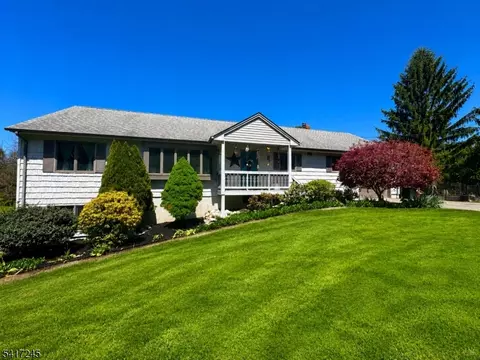 600 County Road 565, Augusta, NJ 07822