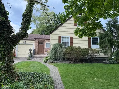 48 New York Ave, Metuchen, NJ 08840