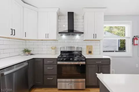 115 La Grande Ave, Fanwood, NJ 07023