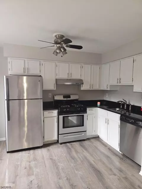 700 Schuyler Ave #D-13, Kearny, NJ 07032