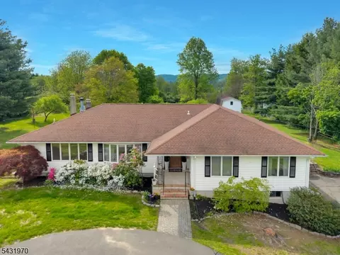 89 Union Brick Rd, Blairstown, NJ 07825