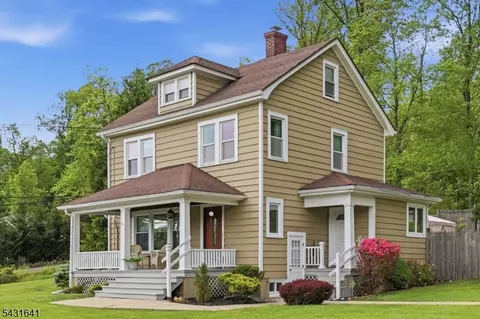 59 Mount Horeb Rd, Warren, NJ 07059