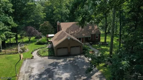 41 Millbrook Stillwater Rd, Hardwick Twp, NJ 07825