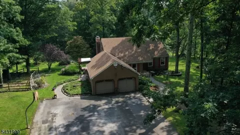 41 Millbrook Stillwater Rd, Hardwick Twp, NJ 07825