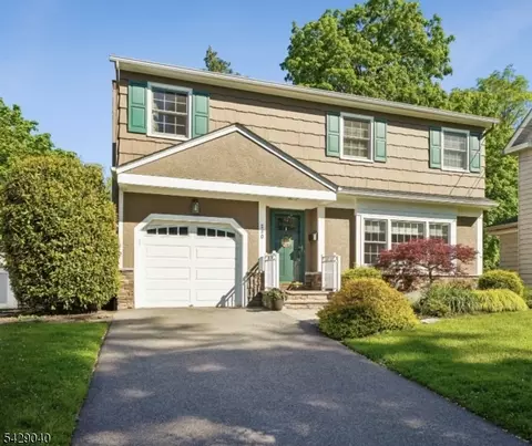 230 Belvidere Ave, Fanwood, NJ 07023
