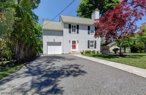 12 Ogden Ter, Butler, NJ 07405
