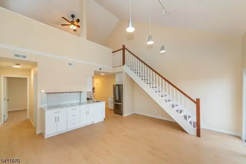1 Alta Ct #6, Vernon, NJ 07462