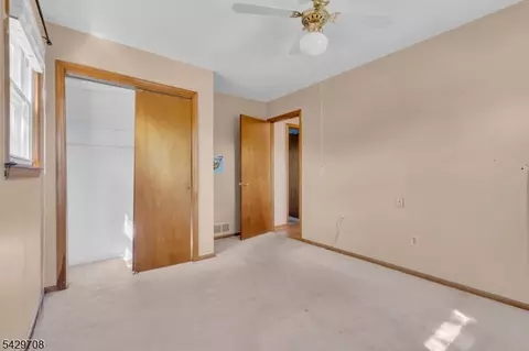 3 Wilton Ave, Middlesex, NJ 08846 photo 24