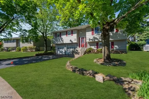 3 Wilton Ave, Middlesex, NJ 08846 photo 3