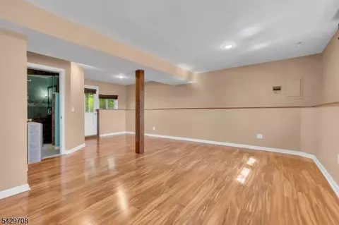3 Wilton Ave, Middlesex, NJ 08846 photo 28