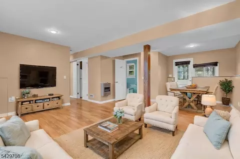 3 Wilton Ave, Middlesex, NJ 08846 photo 27