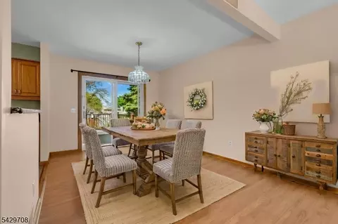 3 Wilton Ave, Middlesex, NJ 08846 photo 9