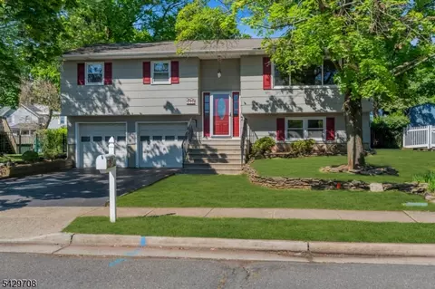 3 Wilton Ave, Middlesex, NJ 08846