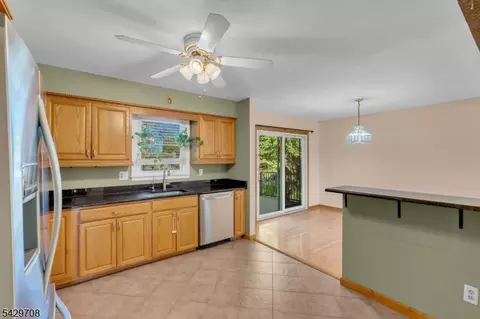 3 Wilton Ave, Middlesex, NJ 08846 photo 16