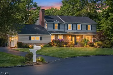 11 Barbara Dr, Hillsborough, NJ 08844