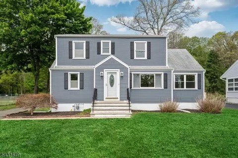67 Eyland Ave, Succasunna, NJ 07876