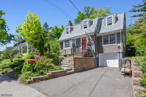 12 Overlook Ave, West Orange, NJ 07052