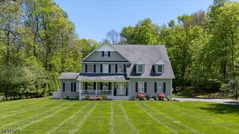 47 Race Rd, Lafayette, NJ 07848