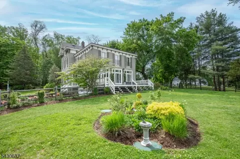 30 Meyersville Rd, Harding Twp, NJ 07976