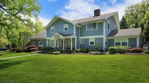 1091 Minisink Way, Westfield, NJ 07090