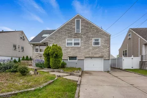 34 Glenwood Ter, Fords, NJ 08863