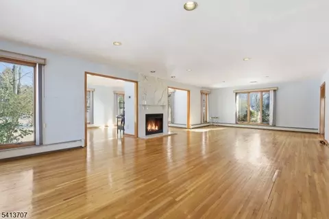 Living - 32 Sylvan Dr, Pine Brook, NJ 07058 photo 6 of 11