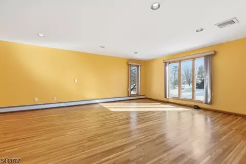 Living - 32 Sylvan Dr, Pine Brook, NJ 07058 photo 10 of 11