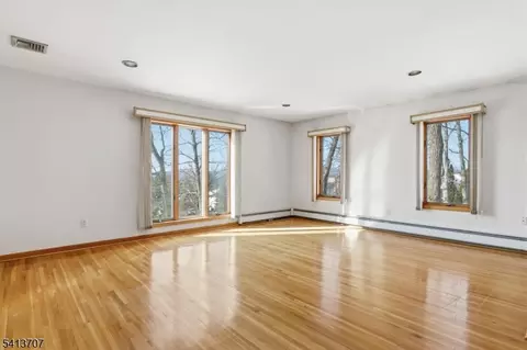 Living - 32 Sylvan Dr, Pine Brook, NJ 07058 photo 9 of 11