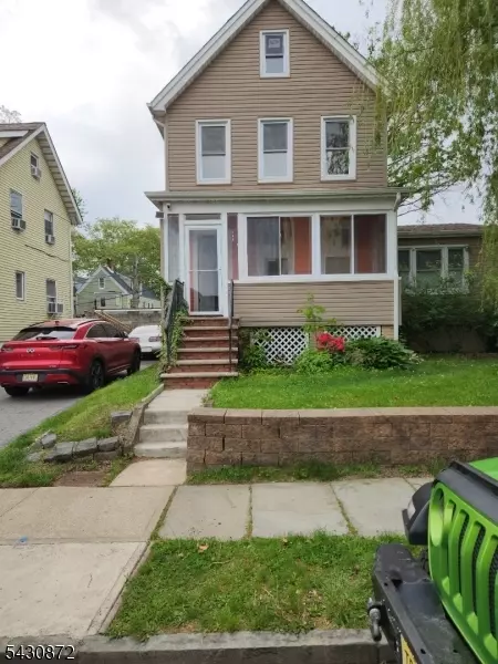 132 Eppirt St, East Orange, NJ 07018