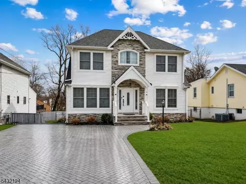 37 Jersey Ave, Edison, NJ 08820