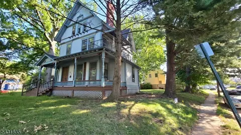 113 Park Pl, North Plainfield, NJ 07060