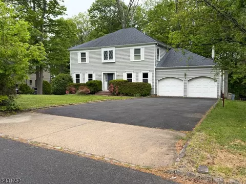 37 Highmount Ave, Warren, NJ 07059