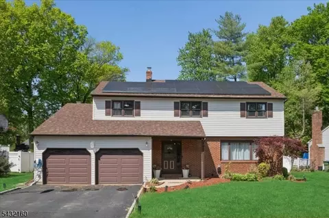 24 Sandalwood Dr, Edison, NJ 08820