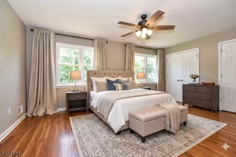 Bedroom - 5 Hansen Pl, Wayne, NJ 07470 photo 1 of 4