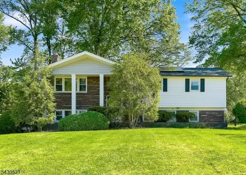 56 Frances Dr, Clark, NJ 07066