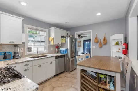 34 Decker Rd, Haskell, NJ 07420 photo 9