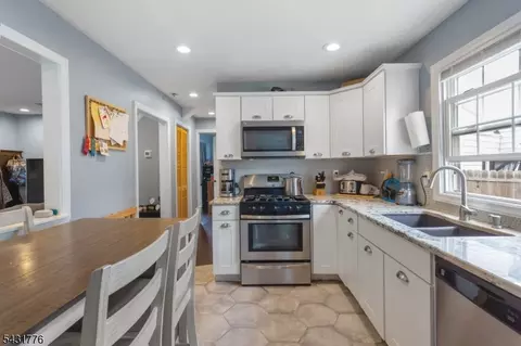 34 Decker Rd, Haskell, NJ 07420 photo 10