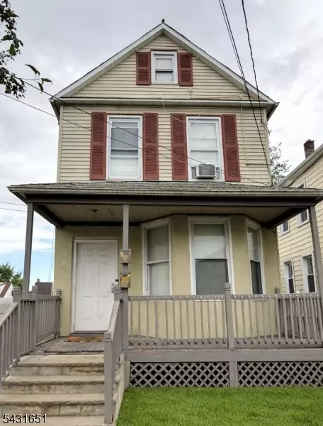 16 E 19th St, Linden, NJ 07036