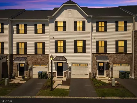 3 Saw Mill Cir, Hackettstown, NJ 07840