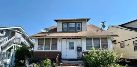 222 Paterson Ave, Paterson, NJ 07502